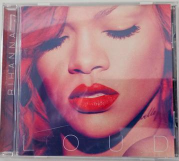 Rihanna - Loud (2010)

 beschikbaar voor biedingen