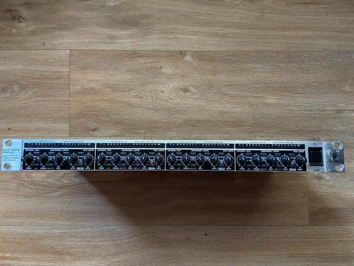 Behringer Multicom Pro-XL MDX4600, Muziek en Instrumenten, Versterkers | Keyboard, Monitor en PA, Zo goed als nieuw, P.A., Minder dan 500 watt