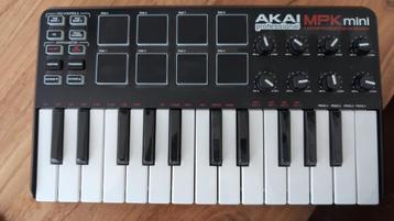 Akai MPK mini keyboard beschikbaar voor biedingen