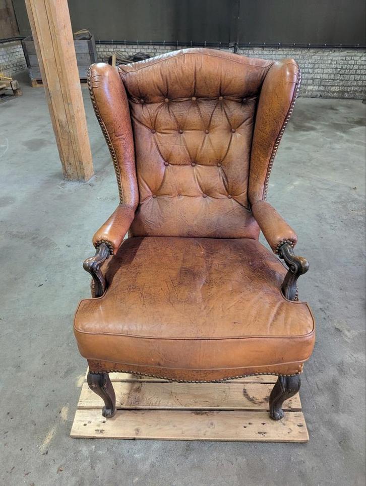 Klassieke lederen oorfauteuil antiek oorfauteuil, Huis en Inrichting, Fauteuils, Gebruikt, Leer, 75 tot 100 cm, Minder dan 75 cm