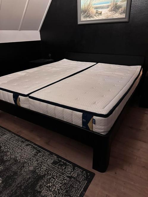 Auping bed (compleet), Huis en Inrichting, Slaapkamer | Bedden, Zo goed als nieuw, Tweepersoons, 180 cm, 200 cm, Metaal, Zwart