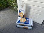 Snelbeton nieuw 2 zakken en een beetje, Ophalen, Nieuw