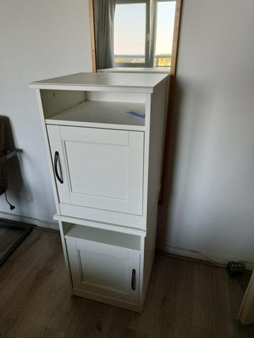 SONGESAND Nachtkastjes 2x beschikbaar voor biedingen