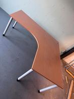 3 Bureaus 2 hoek bureau - Kantoormeubilair, Huis en Inrichting, Ophalen, J, J, Bureau