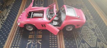 Ferrari model auto 1/18  beschikbaar voor biedingen