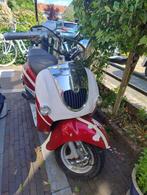 Scooter Senzo Retro GT2 Exclusief Rood/wit 25 km, Fietsen en Brommers, Scooters | Overige merken, Ophalen, Gebruikt, Benzine, Maximaal 25 km/u
