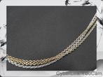 16559 18k collier Drievoudige elegantie in geel- en witgoud, Ophalen of Verzenden, Zo goed als nieuw, Goud