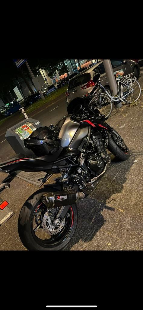 Kawasaki z900 performance 2023 + akrapovic + extra’s 4xxxkm, Motoren, Onderdelen | Kawasaki, Nieuw, Ophalen of Verzenden