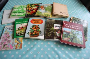 12 boeken over de moestuin beschikbaar voor biedingen