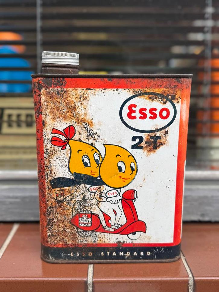 Vintage Esso 2-T Olieblik Vespa Scooter, Verzamelen, Merken en Reclamevoorwerpen, Gebruikt, Gebruiksvoorwerp, Ophalen of Verzenden