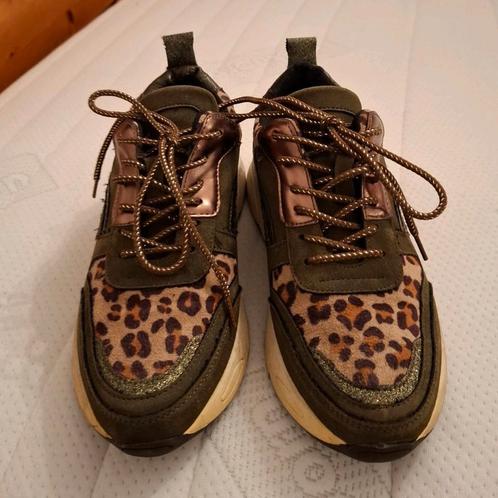 Bluebox dames sneakers 38, Kleding | Dames, Schoenen, Nieuw, Sneakers of Gympen, Overige kleuren, Ophalen of Verzenden