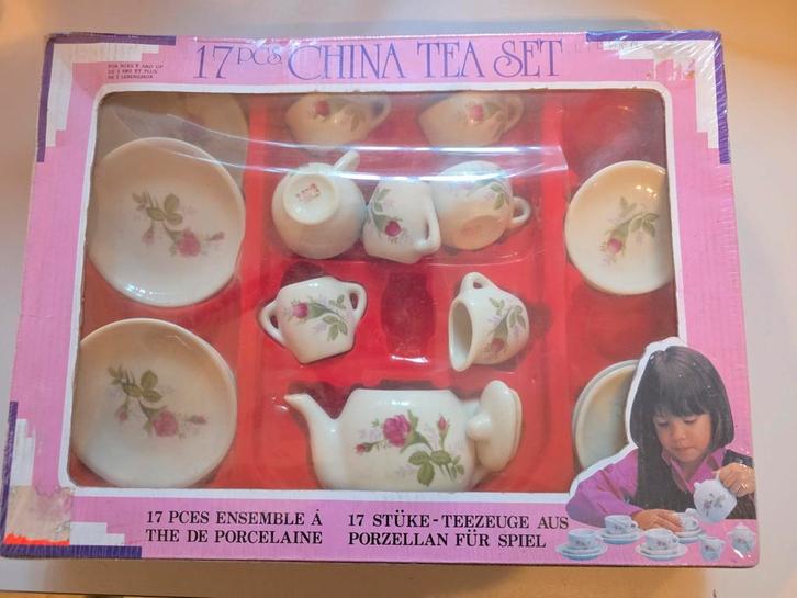 Porseleinen Speelservies met Rozenmotief, Kinderen en Baby's, Speelgoed | Overig, Zo goed als nieuw, Meisje, Ophalen of Verzenden
