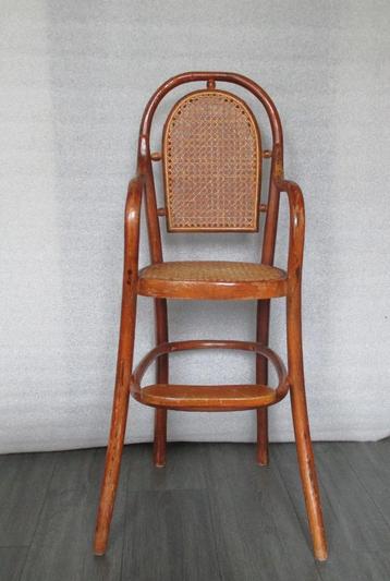 Thonet kinderstoel, anno 1910. beschikbaar voor biedingen