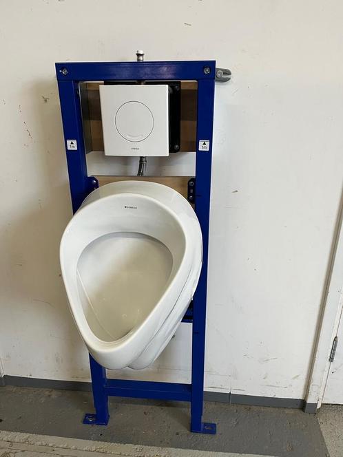 Complete set urinoir €250, Doe-het-zelf en Verbouw, Sanitair, Zo goed als nieuw, Toilet, Ophalen of Verzenden
