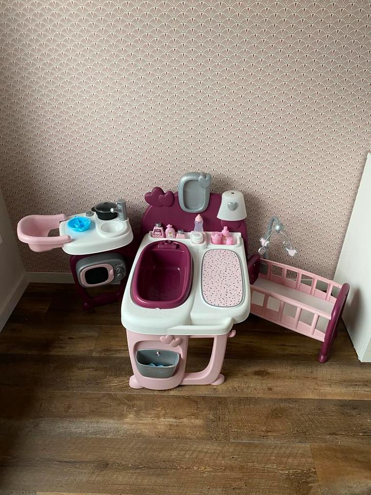Smoby Verzorgings en Keukenhoek Compleet & in mooie staat!, Kinderen en Baby's, Speelgoed | Poppenhuizen, Zo goed als nieuw, Ophalen