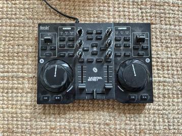 Hercules DjControl Instinct beschikbaar voor biedingen