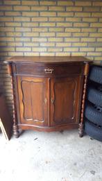 Antieke Biedermeier kast, Ophalen