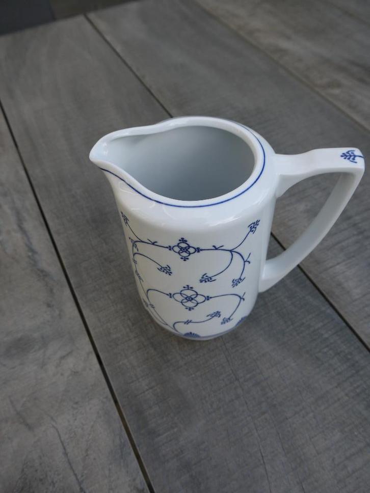 Blau Saks Jager - Melkkan - 1 liter, Huis en Inrichting, Keuken | Servies, Zo goed als nieuw, Overige typen, Overige stijlen, Porselein