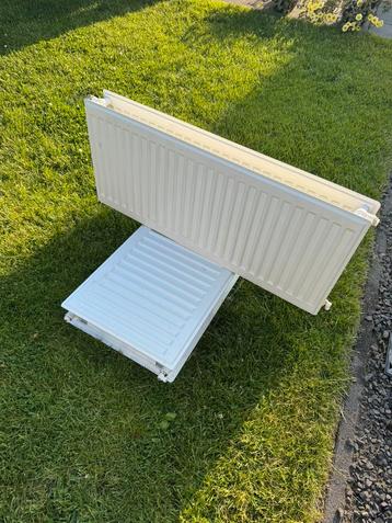 Radiatoren 60cmx40cm beschikbaar voor biedingen