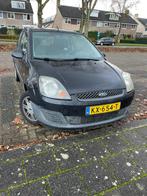 Ford Fiësta 1.4 16V 3DR 2006 Zwart, Auto's, Voorwielaandrijving, Zwart, 4 cilinders, 995 kg
