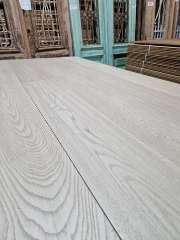 100M2 SELECTE EIKEN VLOER, 18 MM BREED! beschikbaar voor biedingen