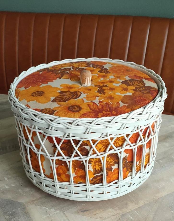 Vintage naaimand / fourniturenmand, Antiek en Kunst, Curiosa en Brocante, Ophalen of Verzenden