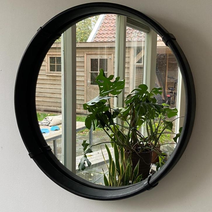 OPRUIMING jaren 60 70 ronde spiegel leren rand Adnet Pace, Huis en Inrichting, Woonaccessoires | Spiegels, Gebruikt, 50 tot 75 cm