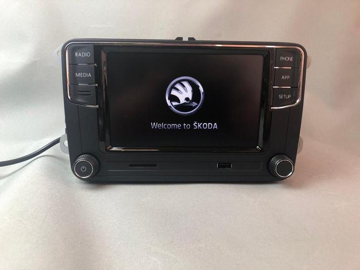 Skoda Rcd 330 / 360 PRO ( Groene verlichting ) Carplay / AA, Auto diversen, Autoradio's, Nieuw, Ophalen of Verzenden