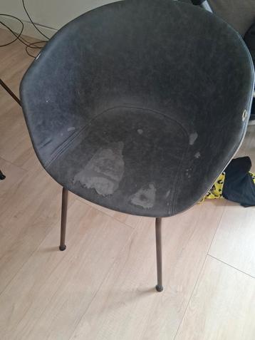 6 gratis stoelen 