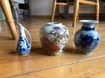 3 fraaie vaasjes. Chinees, Zakynthos en bont. 11 cm., Gebruikt, Overige kleuren, Aardewerk of Porselein, Ophalen of Verzenden