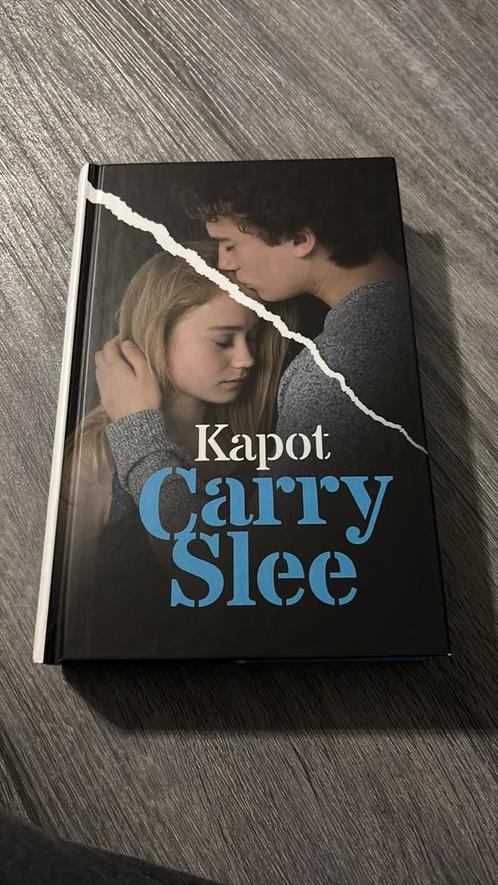 Carry Slee - Kapot, Boeken, Kinderboeken | Jeugd | 13 jaar en ouder, Zo goed als nieuw, Ophalen