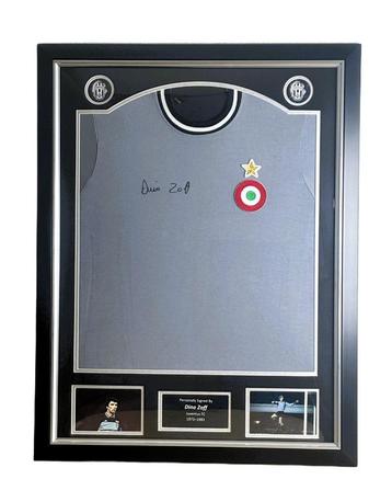 Dino Zoff Juventus keeper replica Gesigneerd Ingelijst Shirt beschikbaar voor biedingen