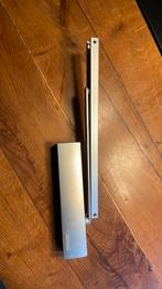 Stevige dranger van Geze, Doe-het-zelf en Verbouw, Hang- en Sluitwerk, Ophalen of Verzenden, Gebruikt, Overige materialen, Overige typen