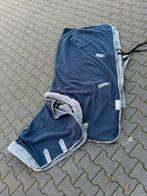 Dominiq cozy fleecedeken met hals, Dieren en Toebehoren, Ophalen of Verzenden, Zo goed als nieuw