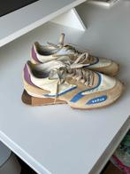 Ghoud sneakers maat 37, Kleding | Dames, Schoenen, Overige kleuren, Ophalen of Verzenden, Ghoud, Sneakers of Gympen