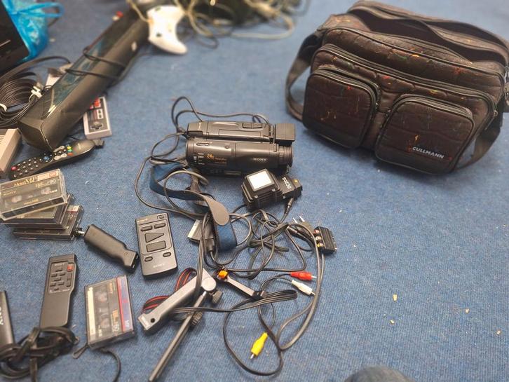 Sony Camera + Tas & Flitser (Zonder Accu), Audio, Tv en Foto, Videocamera's Analoog, Ophalen of Verzenden