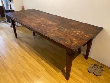 Houten tafel met bankje - 230cm beschikbaar voor biedingen