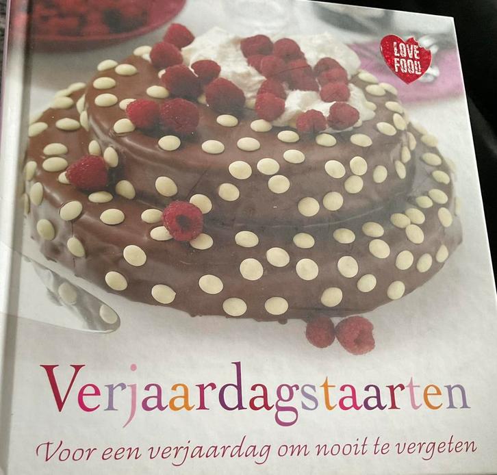 Verjaardagstaarten - Recepten voor feestelijke taarten, Boeken, Kookboeken, Zo goed als nieuw, Taart, Gebak en Desserts, Europa