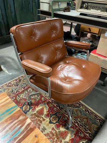 Vitra Eames Es105 Lobby lounge chair - Charles & Ray Eames beschikbaar voor biedingen