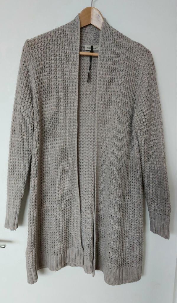 REPEAT, Ecru gebreid lang wollen vest, maat 40, Kleding | Dames, Truien en Vesten, Zo goed als nieuw, Maat 38/40 (M), Beige, Ophalen of Verzenden