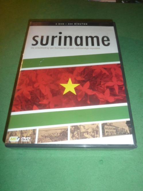 Suriname Ontwikkeling Suriname tot zelfstandige republiek, Cd's en Dvd's, Dvd's | Documentaire en Educatief, Zo goed als nieuw