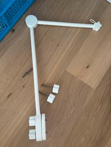 Wieg / box mobiel hout beschikbaar voor biedingen