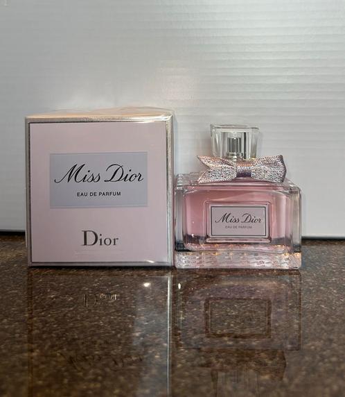 Miss Dior EDP 100 ML, Sieraden, Tassen en Uiterlijk, Uiterlijk | Parfum, Zo goed als nieuw, Ophalen of Verzenden