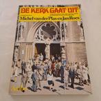 Vintage boek De Kerk Gaat Uit, Boeken, Geschiedenis | Vaderland, Ophalen of Verzenden, Zo goed als nieuw, 20e eeuw of later