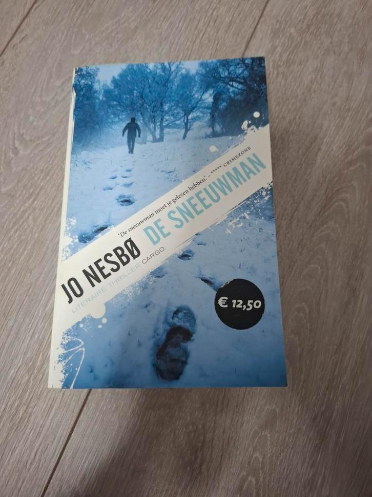 De sneeuwman - Jo Nesbø, Boeken, Thrillers, Zo goed als nieuw, Scandinavië, Ophalen of Verzenden