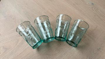 4 glazen beschikbaar voor biedingen