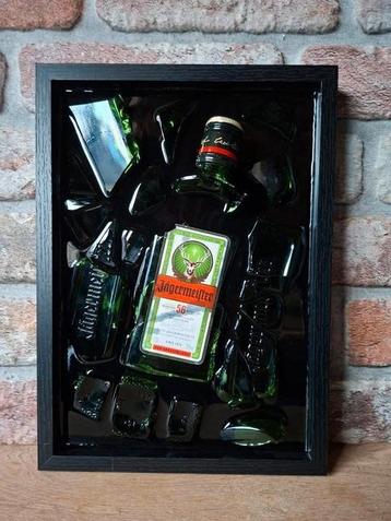 Jagermeister fles verwerkt in een lijst met Epoxy  beschikbaar voor biedingen