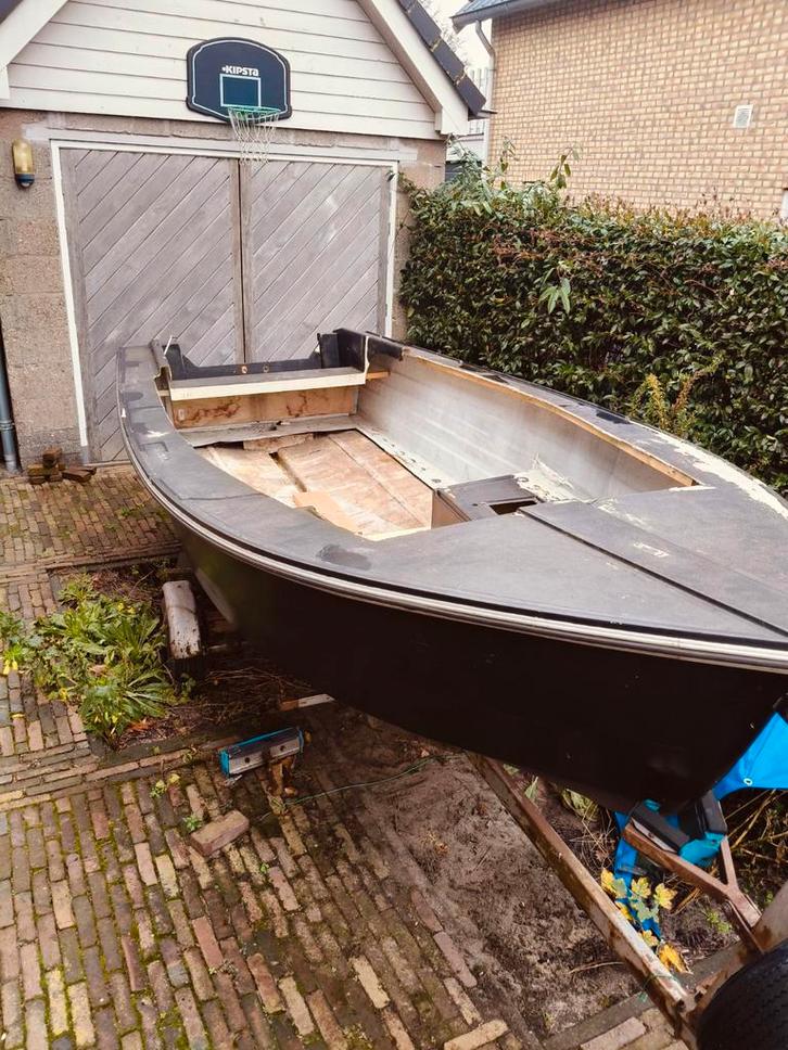 Bootje + trailer + buitenboordmotor, Watersport en Boten, Bootonderdelen, Gebruikt, Motor en Techniek, Motorboot, Ophalen