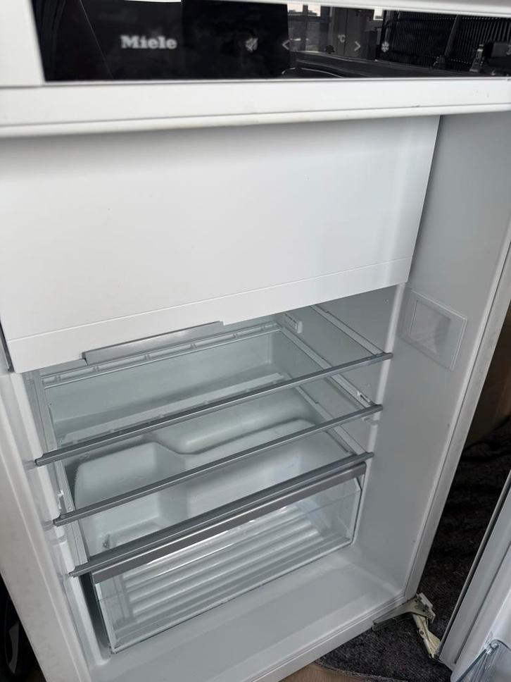 Miele Inbouw Koelkast, Witgoed en Apparatuur, Koelkasten en IJskasten, Zo goed als nieuw, Met vriesvak, 75 tot 100 liter, 85 tot 120 cm