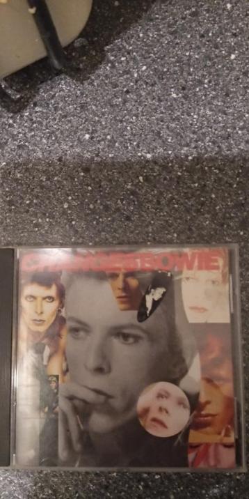 CD DAVID BOWIE-CHANGESBOWIE. beschikbaar voor biedingen